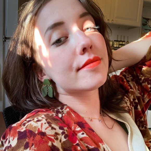 Meet your Posher, Audrey - Picture 1 of 1